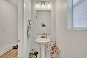 13568 S Watts Ln W, Riverton, UT 84065 - Photo 10