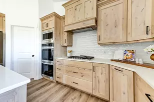 523 E Hetfield Dr, Grantsville, UT 84029 - Photo 8