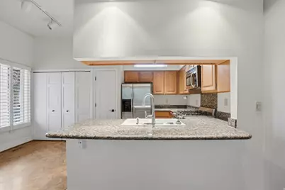 10 La Montagne Ln, Sandy, UT 84092 - Photo 6