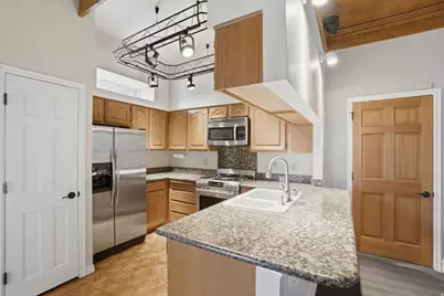 10 La Montagne Ln, Sandy, UT 84092 - Photo 4