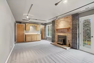 10 E La Montagne Ln, Sandy, UT 84092 - Photo 28