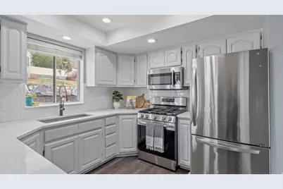 320 N 1350 E, Pleasant Grove, UT 84062 - Photo 6