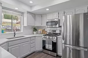 320 N 1350 E, Pleasant Grove, UT 84062 - Photo 6