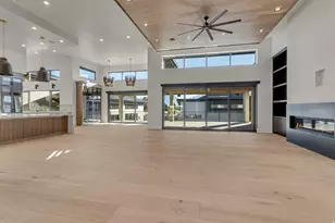 10939 S Via Encantada Way, South Jordan, UT 84095 - Photo 4