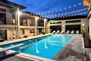 10939 S Via Encantada Way, South Jordan, UT 84095 - Photo 2