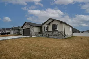 1267 N 340 W, Tooele, UT 84074 - Photo 22