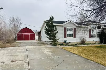 32 N 600 W, Manti, UT 84642 - Photo 2