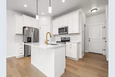 2243 S 310 W, Spanish Fork, UT 84660 - Photo 2