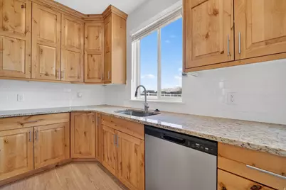 2002 Wren Cir, Logan, UT 84339 - Photo 18