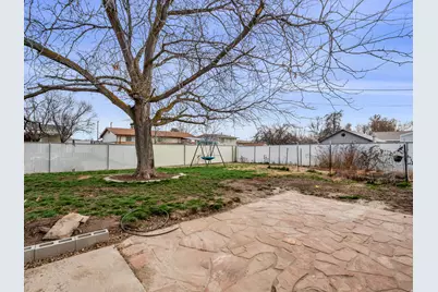 1419 S Marilyn Dr, Syracuse, UT 84075 - Photo 16