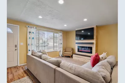 1419 S Marilyn Dr, Syracuse, UT 84075 - Photo 2