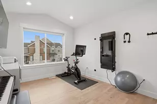 10538 S Bay Meadow Dr, Sandy, UT 84092 - Photo 14