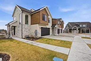 10538 S Bay Dr, Sandy, UT 84092 - Photo 1