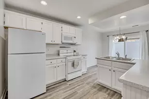 449 W 200 N, Bountiful, UT 84010 - Photo 4