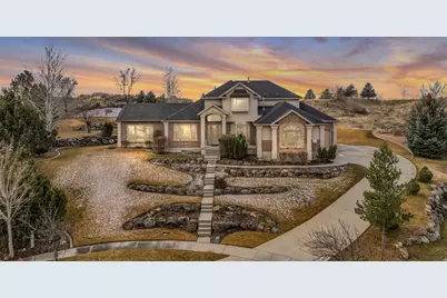 596 S Cascade Ct, Alpine, UT 84004 - Photo 2