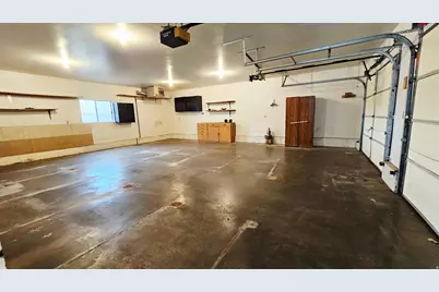 1084 W 2000 N, Vernal, UT 84078 - Photo 16