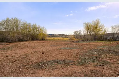 1084 W 2000 N, Vernal, UT 84078 - Photo 24