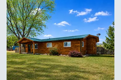 1084 W 2000 N, Vernal, UT 84078 - Photo 2