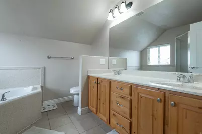 1114 W Shields Ln, South Jordan, UT 84095 - Photo 16