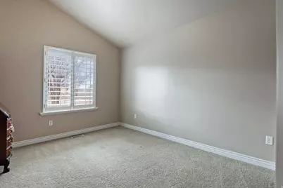 1114 W Shields Ln, South Jordan, UT 84095 - Photo 16