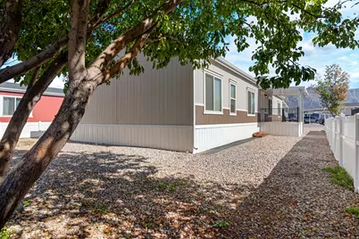 1700 W 2700 N #5, Pleasant View, UT 84404 - Photo 26