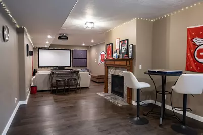 8023 S Pinewood Dr, Sandy, UT 84094 - Photo 22