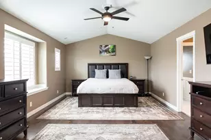 8023 S Pinewood Dr, Sandy, UT 84094 - Photo 12