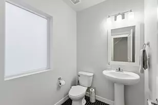 1196 W Clark Ln, Farmington, UT 84025 - Photo 16