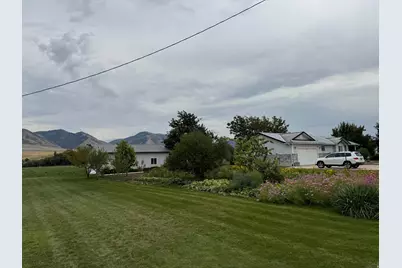 7419 S 400 W, Paradise, UT 84328 - Photo 44