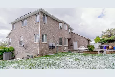 984 N 500 E, Centerville, UT 84014 - Photo 36