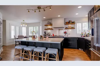 984 N 500 E, Centerville, UT 84014 - Photo 8
