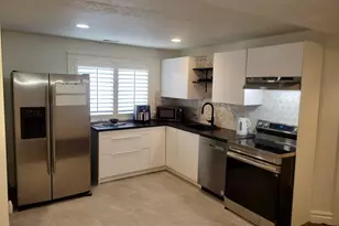 984 N 500 E, Centerville, UT 84014 - Photo 24
