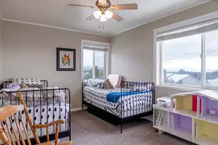 984 N 500 E, Centerville, UT 84014 - Photo 16