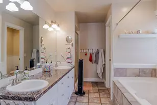 984 N 500 E, Centerville, UT 84014 - Photo 20