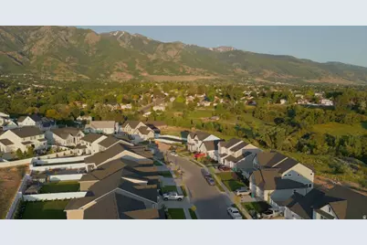 1354 E Hollyhock Way, Layton, UT 84040 - Photo 12