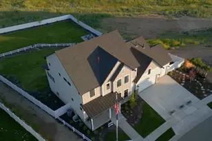 1354 E Hollyhock Wy, Layton, UT 84040 - Photo 2