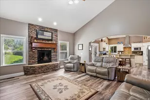 4388 N 250 W, Pleasant View, UT 84414 - Photo 8