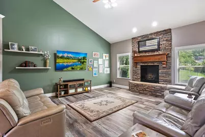 4388 N 250 W, Pleasant View, UT 84414 - Photo 6