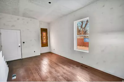 257 W 100 N, Richfield, UT 84701 - Photo 4