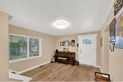 636 W 4th Ave, Midvale, UT 84047 - Photo 8