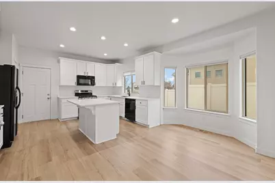 11979 N Ithica Dr, Highland, UT 84003 - Photo 8