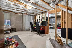 768 W 1090 N, Clinton, UT 84015 - Photo 18