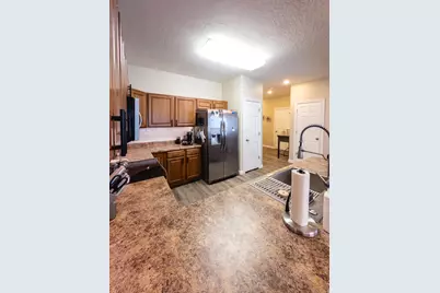 752 W Club Oaks Dr S, Sandy, UT 84070 - Photo 10