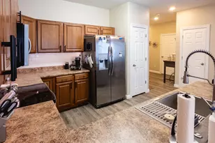 752 W Club Oaks Dr S, Sandy, UT 84070 - Photo 10