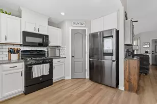 2004 E Juniper Dr N, Eagle Mountain, UT 84005 - Photo 6