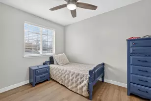 2004 E Juniper Dr N, Eagle Mountain, UT 84005 - Photo 14