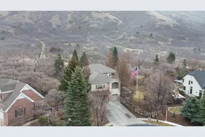 1296 E Oakwood Cir N, Alpine, UT 84004 - Photo 6