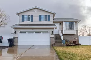 1581 N 2750 W, Plain City, UT 84404 - Photo 2