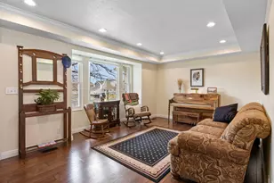 23 Cave Hollow Cir S, Farmington, UT 84025 - Photo 6