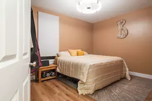 105 E 400 N, Nephi, UT 84648 - Photo 16